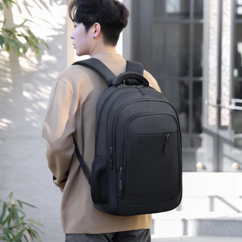 Sac à dos urbain épuré – l’essentiel