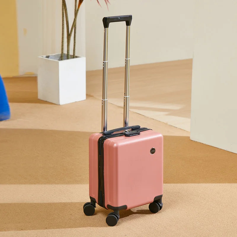 La mini valise, cabine idéale, format parfait de 40 × 30 × 20 cm pour voyager l’esprit léger sur toutes les compagnies ￼
