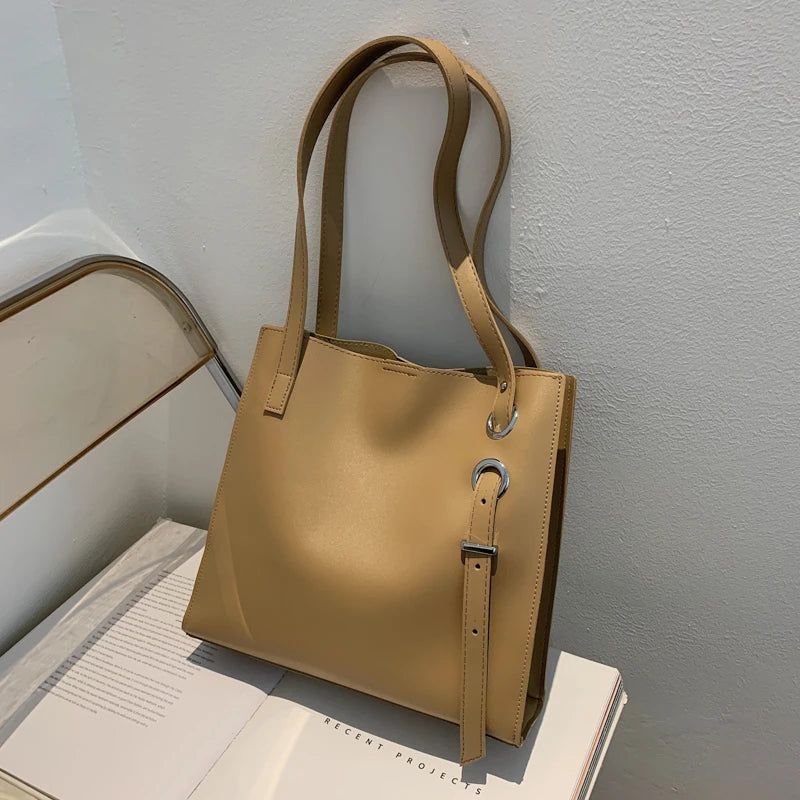 Sac cabas, porté épaule –le quotidien
